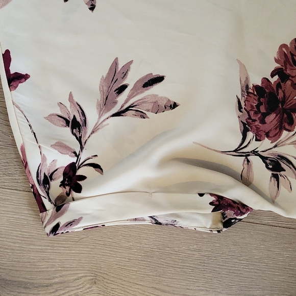 Dynamite flowy blouse - Picture 3 of 3